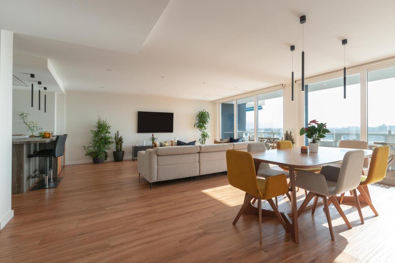 Luxury Beach/Port Apartment مالقة المظهر الخارجي الصورة